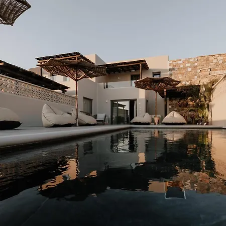 Charming Naxos | 3 Bedrooms | Aladine | Spectacular Sea Views | Private Pool | Naxos * Pláka